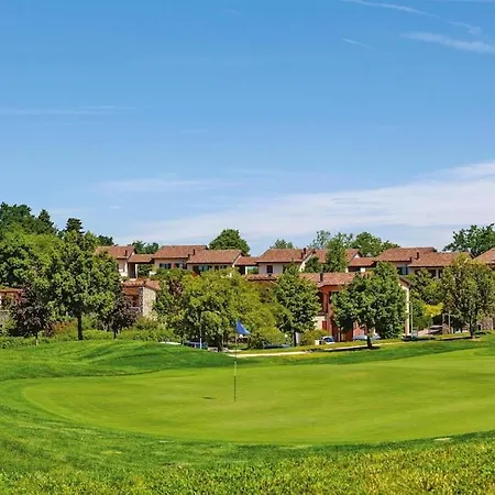 Residence Golf, Peschiera ペスキエーラ・デル・ガルダ