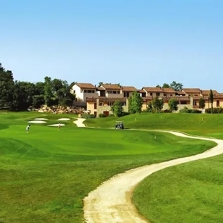 Residence Golf, Peschiera ペスキエーラ・デル・ガルダ